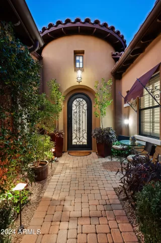 Photo #4: 6649627 Listing 