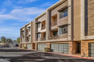 Photo #1: 6649674 Listing
