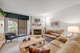 Photo #2: 6649755 Listing