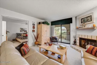 Photo #3: 6649755 Listing