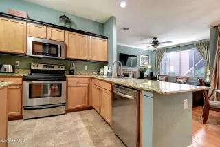 Photo #3: 6649899 Listing