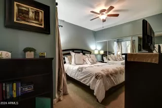 Photo #5: 6649899 Listing