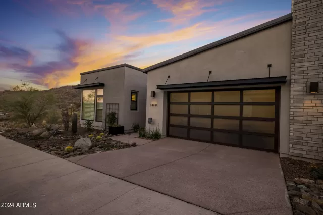 MLS: 6649914 Condo For Sale