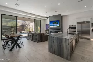 Photo #2: 6649914 Listing 