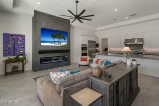 Photo #6: 6649914 Listing 