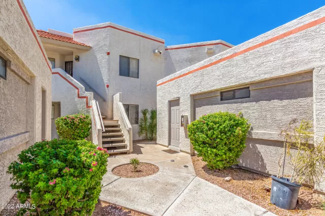 MLS: 6649923 Condo For Sale