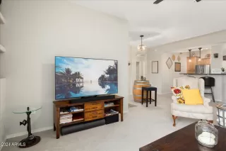 Photo #4: 6649928 Listing