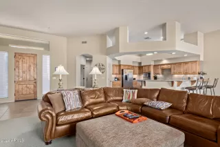 Photo #6: 6650047 Listing