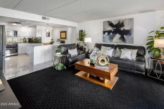 Photo #1: 6650075 Listing 