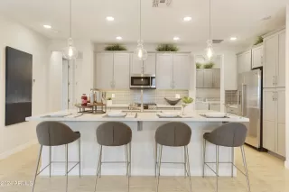 Photo #2: 6650125 Listing