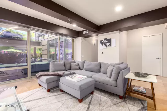 MLS: 6650320 Condo For Sale