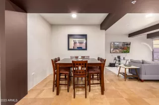 Photo #5: 6650320 Listing