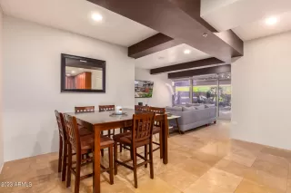 Photo #6: 6650320 Listing