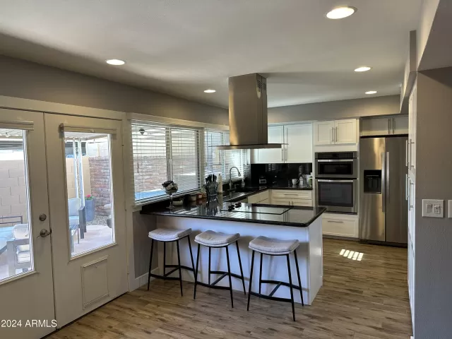 MLS: 6650331 Condo For Sale