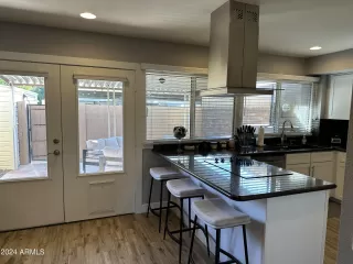 Photo #1: 6650331 Listing 