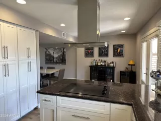 Photo #5: 6650331 Listing 