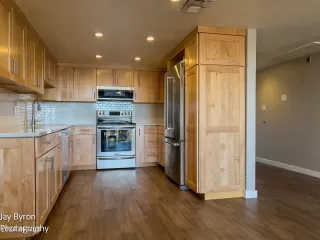 Photo #5: 6650383 Listing 