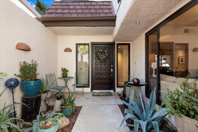 MLS: 6650494 Condo For Sale