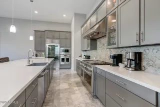 Photo #5: 6650679 Listing 