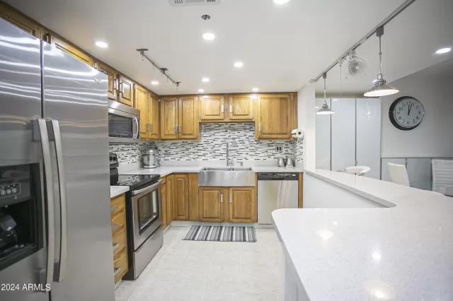 MLS: 6650789 Condo For Sale