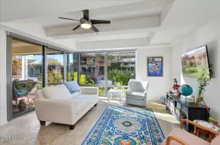 Photo #4: 6650914 Listing