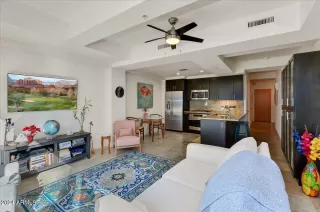 Photo #6: 6650914 Listing