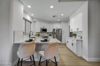 Photo #1: 6651061 Listing