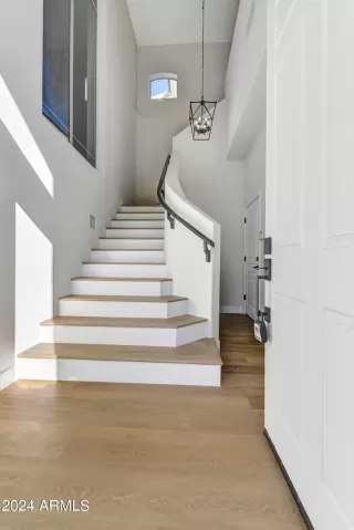 Photo #4: 6651061 Listing