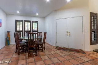 Photo #2: 6651502 Listing