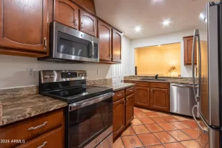 Photo #6: 6651502 Listing