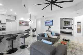 Photo #4: 6651526 Listing