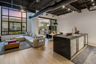 Photo #3: 6651670 Listing 