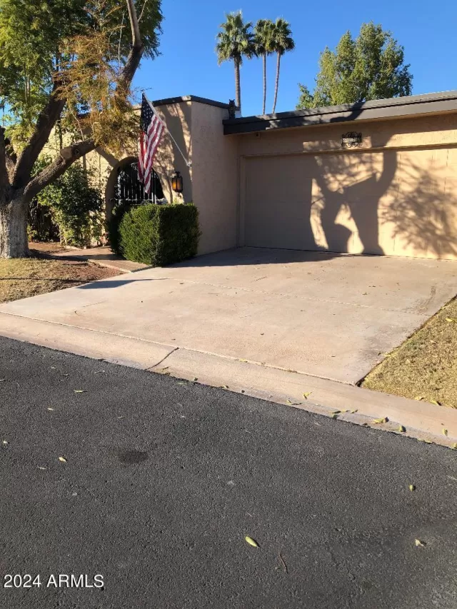 MLS: 6651721 Condo For Sale