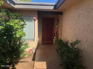 Photo #4: 6651721 Listing