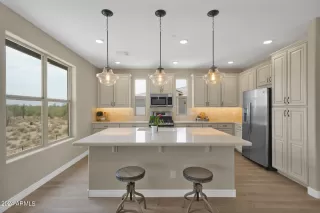 Photo #6: 6651730 Listing