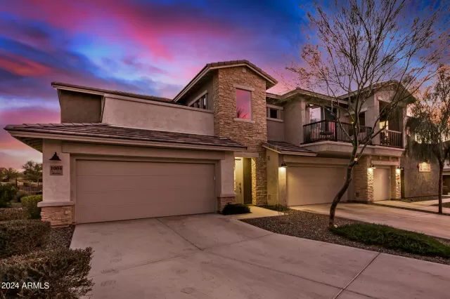 MLS: 6652128 Condo For Sale