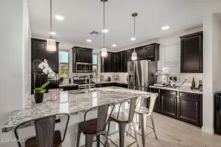 Photo #3: 6652128 Listing