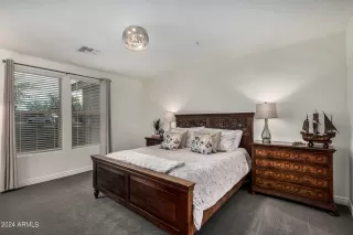 Photo #4: 6652128 Listing