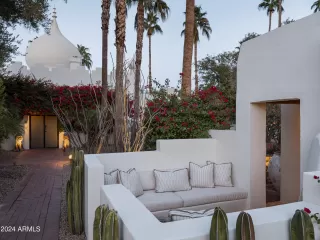 Photo #5: 6652197 Listing