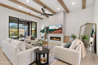 Photo #5: 6652260 Listing 