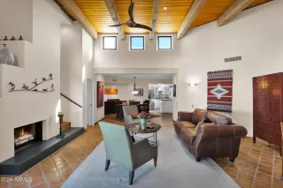 Photo #6: 6652407 Listing