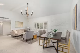 Photo #2: 6652446 Listing 