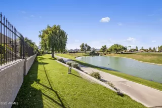 Photo #2: 6652681 Listing