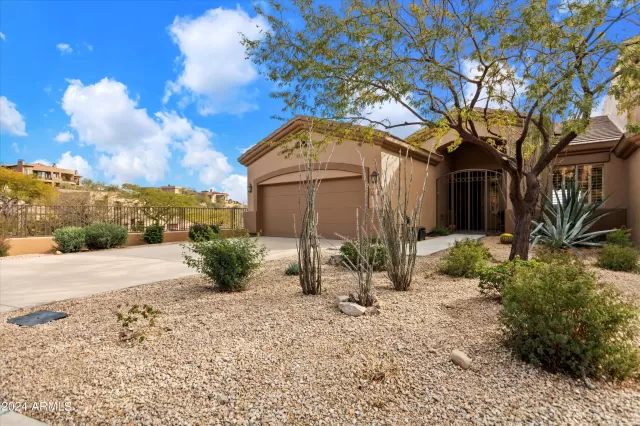 MLS: 6652689 Condo For Sale