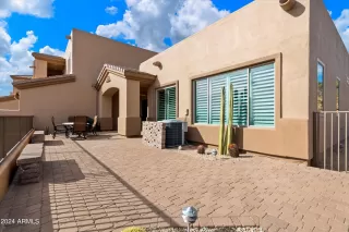 Photo #5: 6652689 Listing