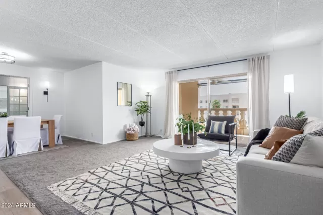 MLS: 6652832 Condo For Sale