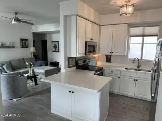 Photo #2: 6653016 Listing