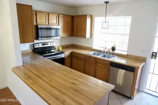 Photo #1: 6653077 Listing