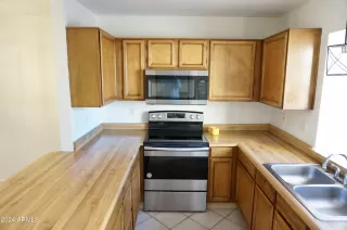 Photo #3: 6653077 Listing