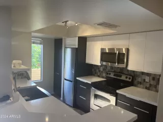 Photo #2: 6653154 Listing 